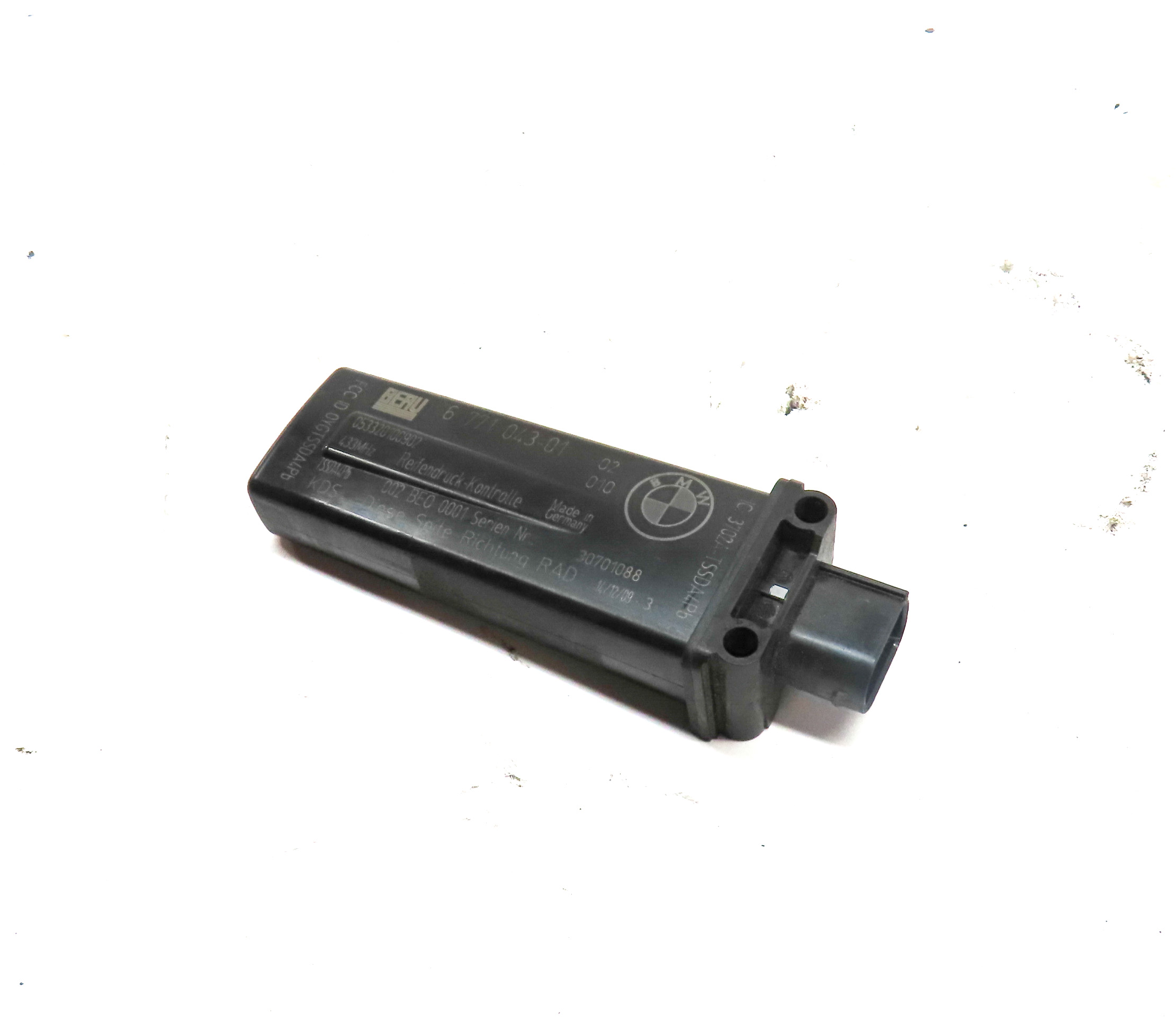 2010 BMW X5 (E70) TIRE PRESSURE MONITOR TPMS SYSTEM ANTENNA MODULE — exact item pictured